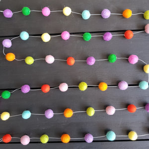 Felt Ball Garland - Cheerful Surprise