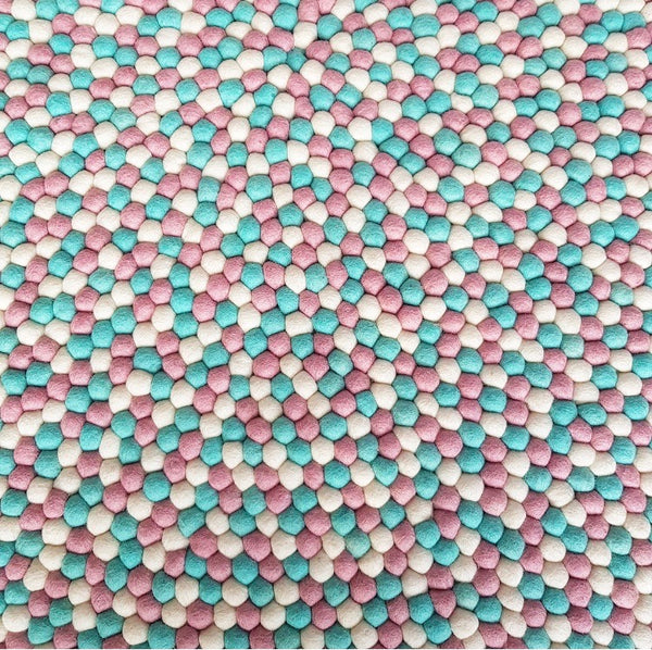 Felt Ball Rug – Candy Floss