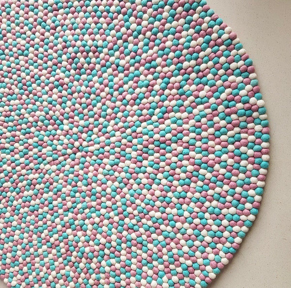 Felt Ball Rug – Candy Floss