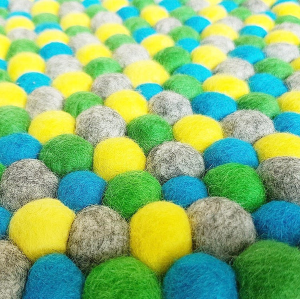Felt Ball Rug – Daffodil Fields