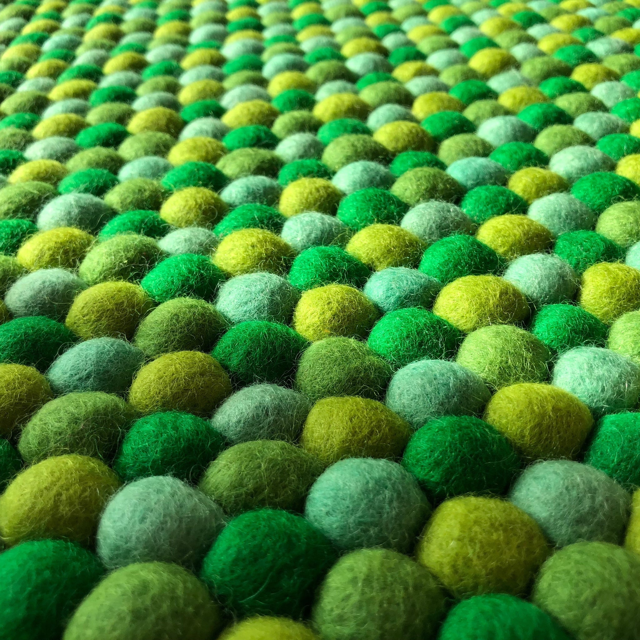 Felt Ball Rug – Peter Pan