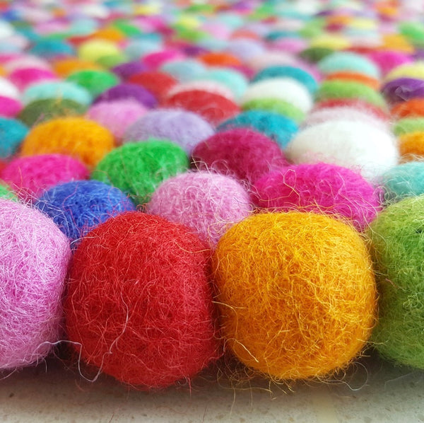 Felt Ball Rug - Rainbow